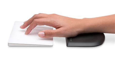 Magic trackpad arm support